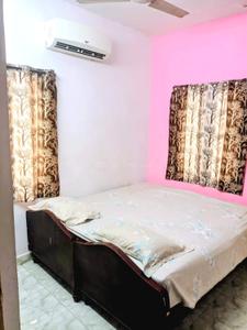 Bedroom Image of 950 Sq.ft 2 BHK Apartment / Flat for rent in Kodambakkam Chennai for Rs. 45000