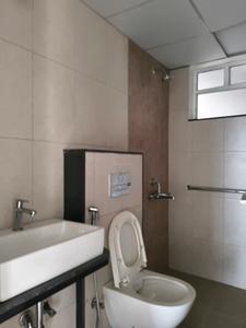 Common Bathroom Image of 845 Sq.ft 2 BHK Apartment / Flat for rent in Godrej Hillside 1, Mahalunge Pune for Rs. 25000