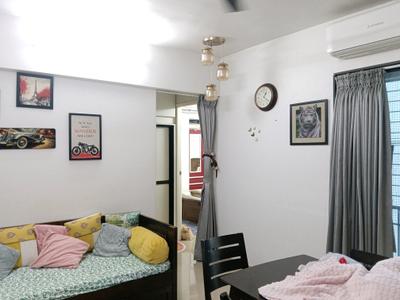 Living Room Image of 600 Sq.ft 1 BHK Apartment / Flat for sale in Crystal Fiama NX, Kasarvadavali Thane for Rs. 5499999