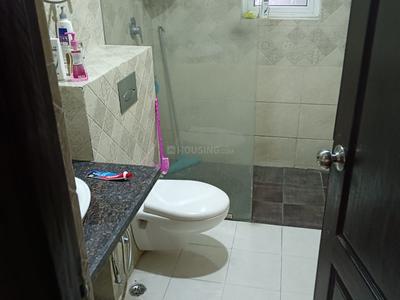 Bathroom Image of 3300 Sq.ft 4 BHK Apartment / Flat for rent in ATS Casa Espana, Bar Majra Mohali for Rs. 44000