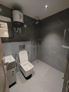Bathroom Image of 700 Sq.ft 1 BHK Builder Floor for rent in Sector 56 Gurgaon for Rs. 29000