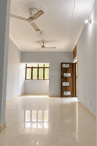 Living Room Image of 850 Sq.ft 2 BHK Apartment / Flat for rent in DDA Peepal Apartments, Sector 17 Dwarka New Delhi for Rs. 25500