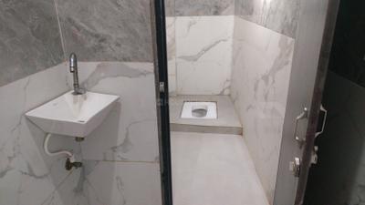 Bathroom Image of 620 Sq.ft 1 BHK Independent House for rent in Sangam Nagar Indore for Rs. 8000