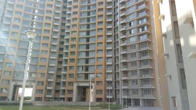 Image of 2280 Sq.ft 3 BHK Apartment / Flat for rent in Adani The Meadows, Shantigram, Ahmedabad for Rs. 42000