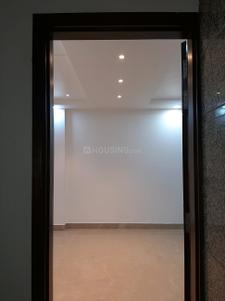 Main Entrance Image of 1250 Sq.ft 3 BHK Builder Floor for sale in Shalimar Bagh New Delhi for Rs. 18500000