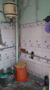 Bathroom Image of 1782 Sq.ft 5 BHK Duplex for sale in Mori Gate New Delhi for Rs. 8000000