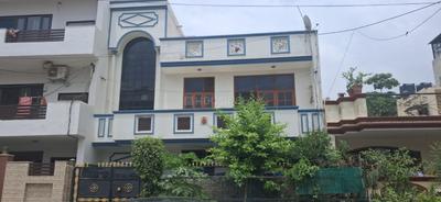 Image of 1500 Sq.ft 6 BHK Villa for sale in Sector 53, Noida for Rs. 52500000