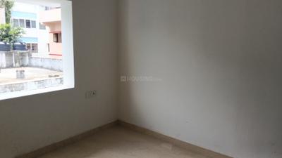 Bedroom Image of 875 Sq.ft 2 BHK Apartment / Flat for sale in Moulivakkam Chennai for Rs. 6325000