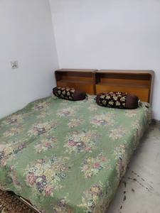 Bedroom Image of 1500 Sq.ft 3 BHK Apartment / Flat for rent in DDA Flats, Sukhdev Vihar New Delhi for Rs. 60000