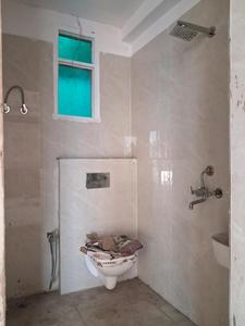 Common Bathroom Image of 650 Sq.ft 1 BHK Apartment / Flat for sale in Sector 102 Noida for Rs. 2250000