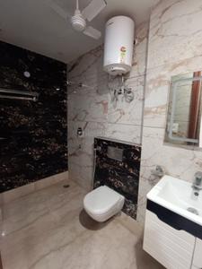 Image of 916 Sq.ft 2 BHK Builder Floor for rent in Ramesh Nagar, New Delhi for Rs. 38000
