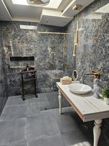 Bathroom Image of 2079 Sq.ft 7 BHK Independent House for sale in Paschim Vihar New Delhi for Rs. 165000000