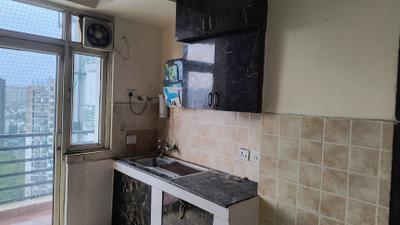 Kitchen Image of 1150 Sq.ft 2.5 BHK Apartment / Flat for rent in Gardenia Glory, Sector 46 Noida for Rs. 33000