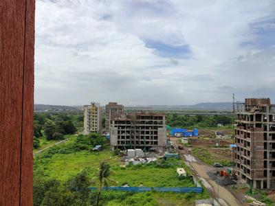 Living Room Image of 667 Sq.ft 1 BHK Apartment / Flat for sale in Precious Majestic, Pushpak Nagar Navi Mumbai for Rs. 4420000