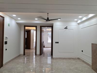 Living Room Image of 1350 Sq.ft 3 BHK Builder Floor for sale in Paschim Vihar New Delhi for Rs. 26000000