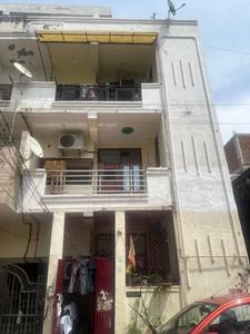 Image of 950 Sq.ft 3 BHK Builder Floor for rent in Vasundhara, Ghaziabad for Rs. 25000