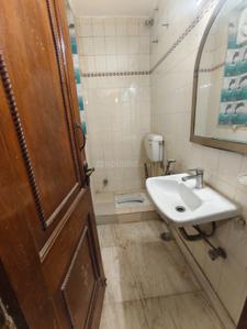 Image of 750 Sq.ft 2 BHK Apartment / Flat for sale in Vasant Enclave, Vasant Vihar, New Delhi for Rs. 16500000