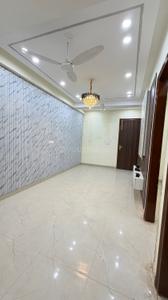 Living Room Image of 1675 Sq.ft 4 BHK Builder Floor for sale in Sector 73 Noida for Rs. 7150000