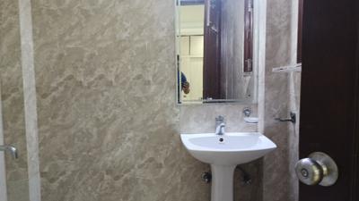 Image of 1600 Sq.ft 3 BHK Builder Floor for rent in Kailash Colony, New Delhi for Rs. 80000