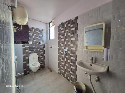 Bathroom Image of 1530 Sq.ft 3 BHK Apartment / Flat for rent in Argora Ranchi for Rs. 25000