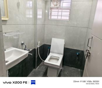 Bathroom Image of 650 Sq.ft 1 BHK Builder Floor for rent in Doddanekundi Bengaluru for Rs. 29000