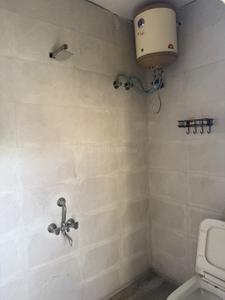 Bathroom Image of 650 Sq.ft 1 RK Independent House for rent in Sector 70 Gurgaon for Rs. 16000