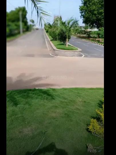 Navya Mile Stone Main Image 1