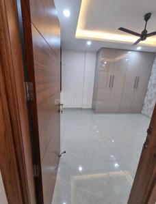 Bedroom Image of 1000 Sq.ft 2 BHK Builder Floor for sale in Lajpat Nagar New Delhi for Rs. 18000000