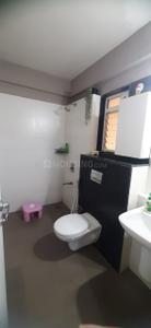 Bathroom Image of 1065 Sq.ft 2 BHK Apartment / Flat for sale in Rustomjee Urbania, Thane West Thane for Rs. 15100000