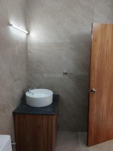 Image of 1000 Sq.ft 2 BHK Apartment / Flat for sale in DDA Tarang Apartments, Patparganj, New Delhi for Rs. 20100000