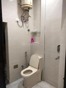 Bathroom Image of 700 Sq.ft 2 BHK Builder Floor for rent in Hari Nagar New Delhi for Rs. 23000