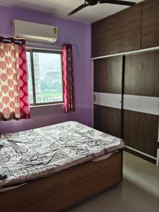 Bedroom Image of 1006 Sq.ft 2 BHK Apartment / Flat for rent in Vaishno Devi Circle Ahmedabad for Rs. 25000