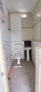 Bathroom Image of 1350 Sq.ft 2 BHK Builder Floor for rent in HUDA Jagadhri for Rs. 11000
