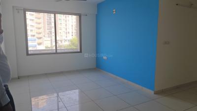 Living Room Image of 1589 Sq.ft 3 BHK Apartment / Flat for rent in Radha Jaldeep Icon, Makarba Ahmedabad for Rs. 32000