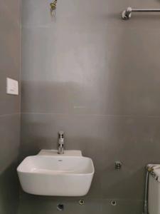 Common Bathroom Image of 1310 Sq.ft 3 BHK Apartment / Flat for sale in Madipakkam Chennai for Rs. 10700000