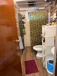 Bathroom Image of 1425 Sq.ft 2 BHK Apartment / Flat for sale in Ballygunge Kolkata for Rs. 18000000