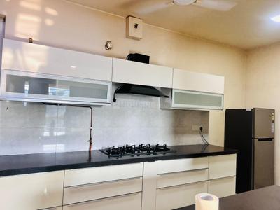 Kitchen Image of 2250 Sq.ft 4 BHK Apartment / Flat for rent in Amanora Aspire Towers, Hadapsar Pune for Rs. 105000