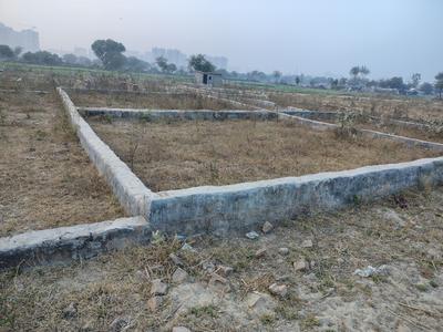 Image of 900 Sq.ft Residential Plot / Land for sale in Sector 110, Noida for Rs. 1800000