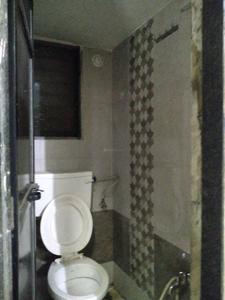 Common Bathroom Image of 615 Sq.ft 1 BHK Apartment / Flat for sale in Shree Parasnath Nagari Building No 1, Naigaon East Naigaon for Rs. 2850000