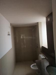 Bathroom Image of 1950 Sq.ft 3 BHK Apartment / Flat for sale in Emaar Palm Gardens, Sector 83 Gurgaon for Rs. 22500000
