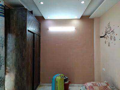 Bedroom Image of 810 Sq.ft 2 BHK Builder Floor for rent in RWA DA Block Hari Nagar, Tilak Nagar New Delhi for Rs. 15000