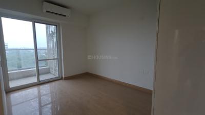 Bedroom Image of 2500 Sq.ft 3 BHK Apartment / Flat for rent in DLF One Midtown, Karampura New Delhi for Rs. 120000