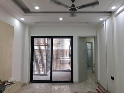 Bedroom Image of 2700 Sq.ft 4 BHK Builder Floor for sale in Mansarover Garden New Delhi for Rs. 45000000