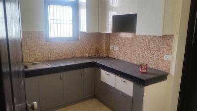 Kitchen Image of 1750 Sq.ft 2.5 BHK Builder Floor for rent in Aditya White Cottage, Bamheta Village Ghaziabad for Rs. 16000