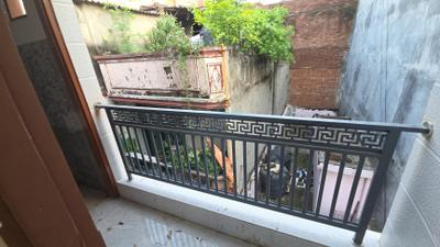 Balcony Image of 450 Sq.ft 2 BHK Builder Floor for sale in Laxmi Nagar New Delhi for Rs. 3800000