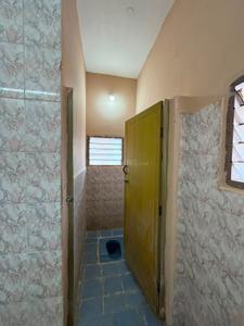 Bathroom Image of 1700 Sq.ft 2 BHK Builder Floor for rent in Vennila Gardens, Kandiyur Thanjavur for Rs. 15000