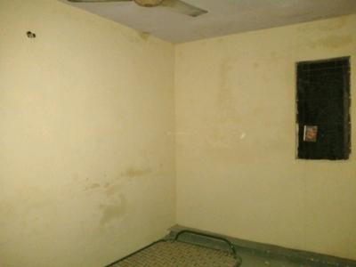 Bedroom Image of 1400 Sq.ft 4 BHK Apartment / Flat for sale in DDA Flats, Vikaspuri New Delhi for Rs. 9000000