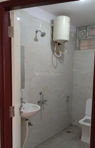 Bathroom Image of 1200 Sq.ft 3 BHK Builder Floor for rent in Singasandra Bengaluru for Rs. 33000