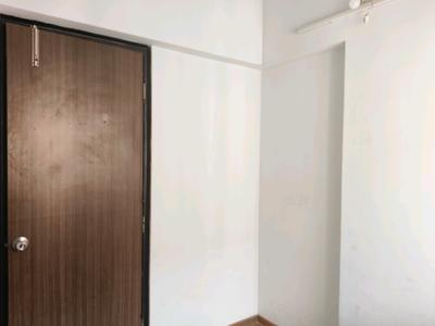 Bedroom Image of 950 Sq.ft 2.5 BHK Apartment / Flat for rent in Lodha Palava Downtown, Palava Phase 2 Thane for Rs. 17000
