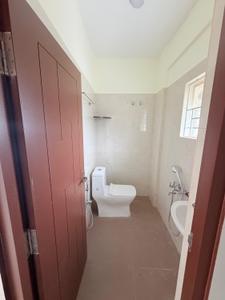 Bathroom Image of 300 Sq.ft 1 RK Independent House for rent in HSR Layout Bengaluru for Rs. 18000